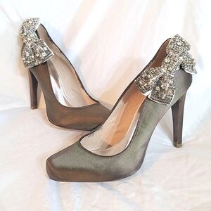 ABS Allen Schwartz Dyed Gunmetal Satin Rhinestone Bow Pumps - 9.5